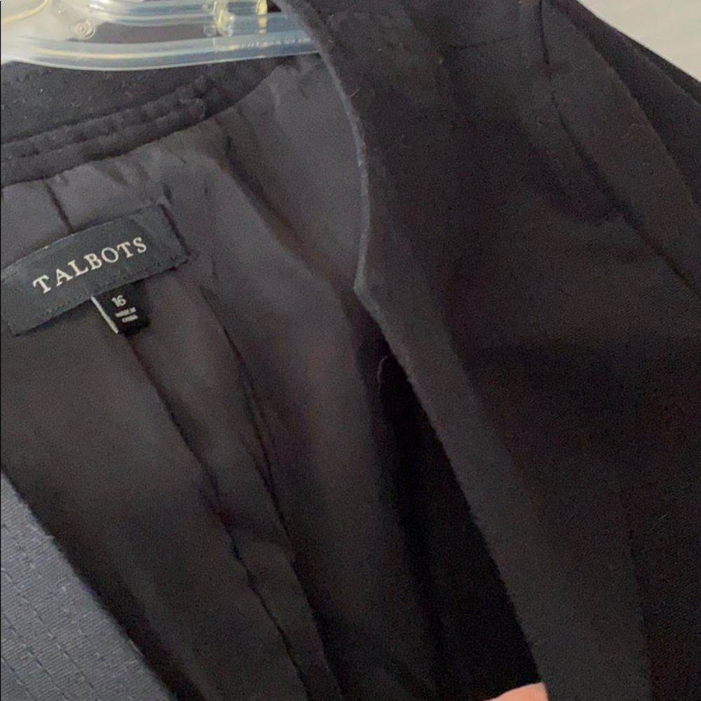 Talbots black blazer - Picture 6 of 8